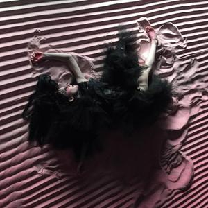 Lyt til Butoh musing with Vangeline i appen