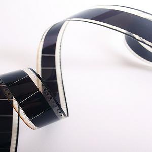 Lyt til Filmrullen i appen